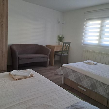 Apartman Luma Gospić Buitenkant foto