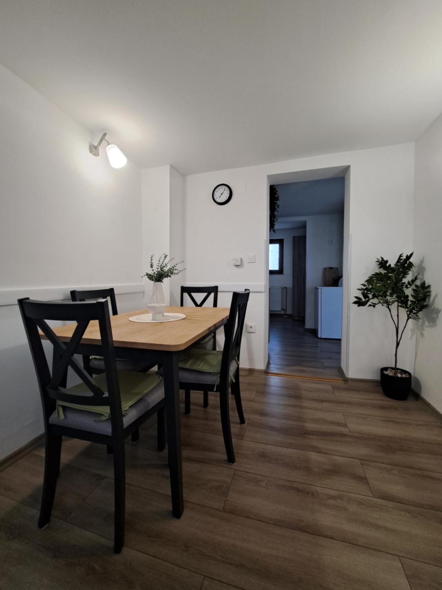 Apartman Luma Gospić Buitenkant foto
